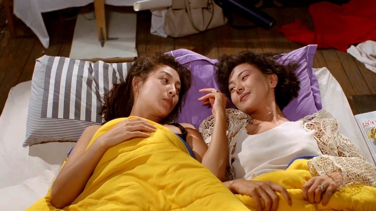 물 위를 걷는 여자の背景画像