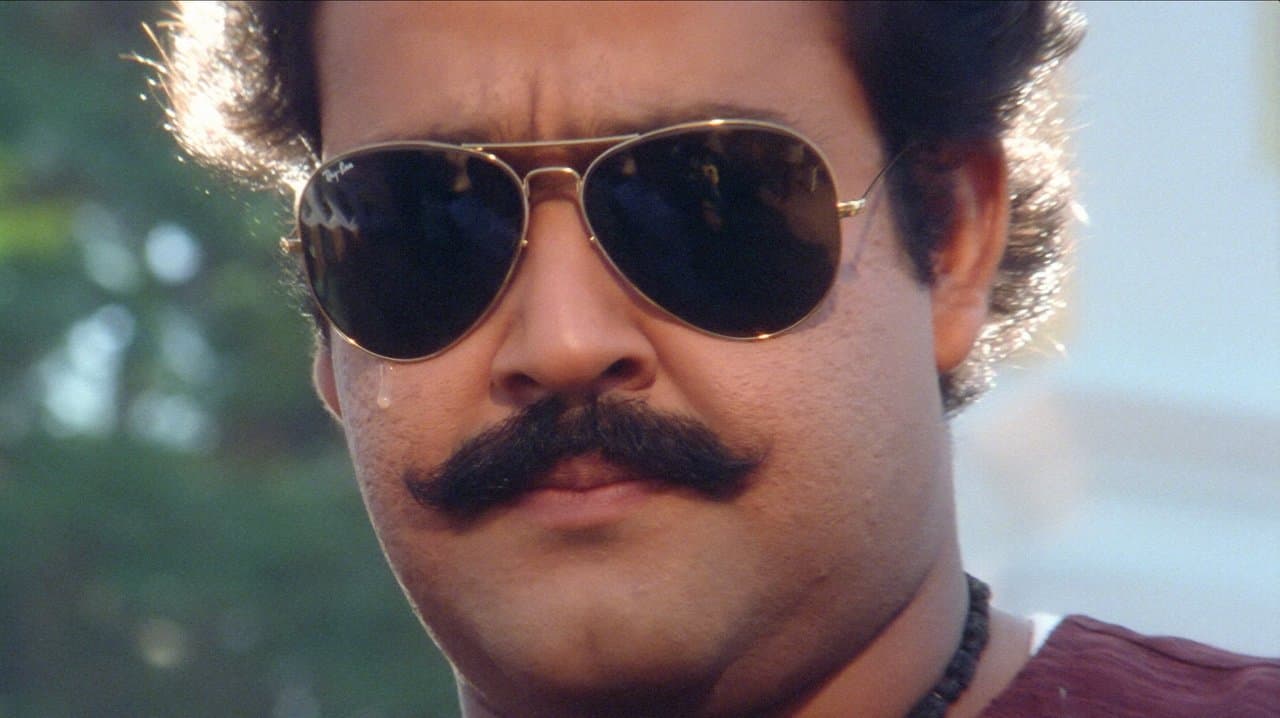 സ്ഫടികംの背景画像