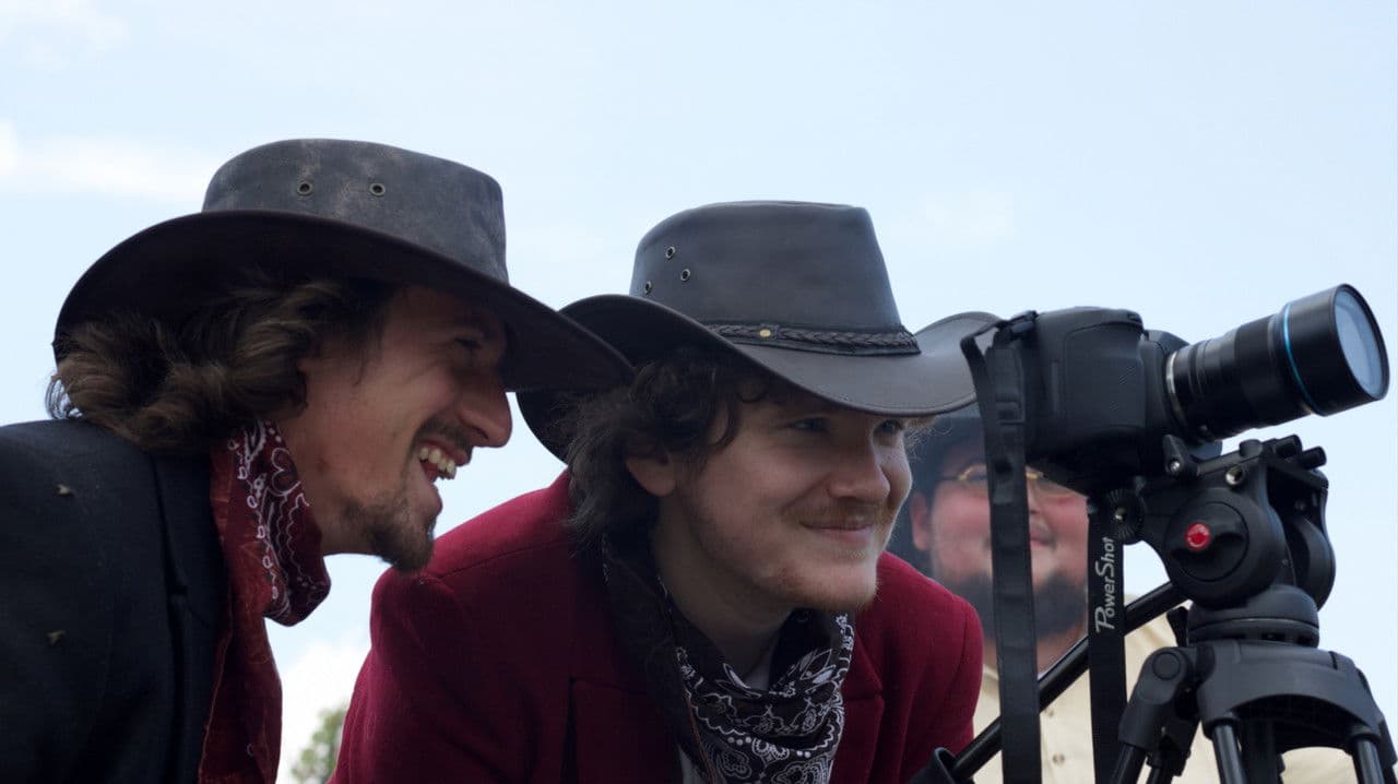 We Made A Movie. - The Making of Death After Duskの背景画像