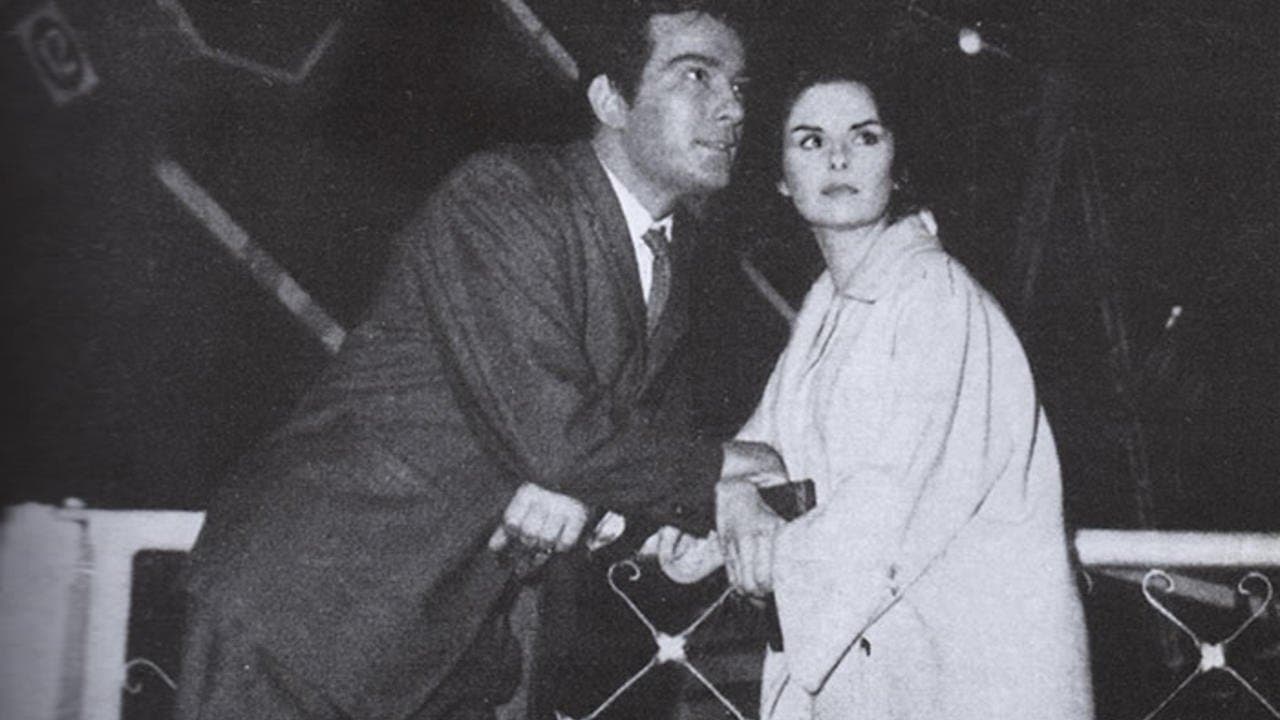 Prisioneros de una nocheの背景画像