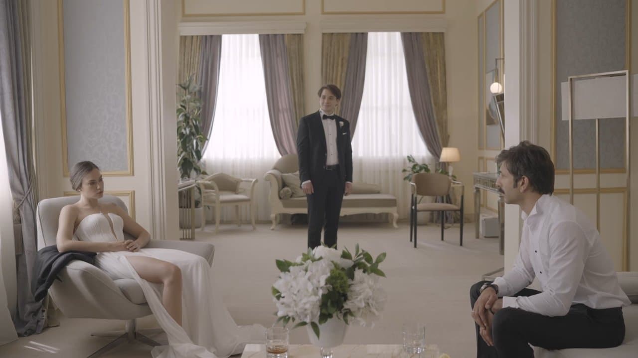 LCV (Lütfen Cevap Veriniz)の背景画像