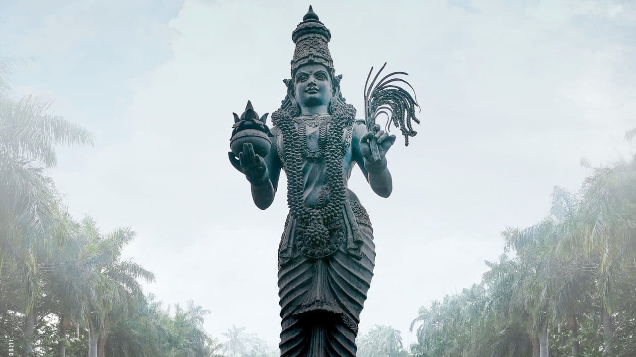 చెప్పాలని ఉందిの背景画像