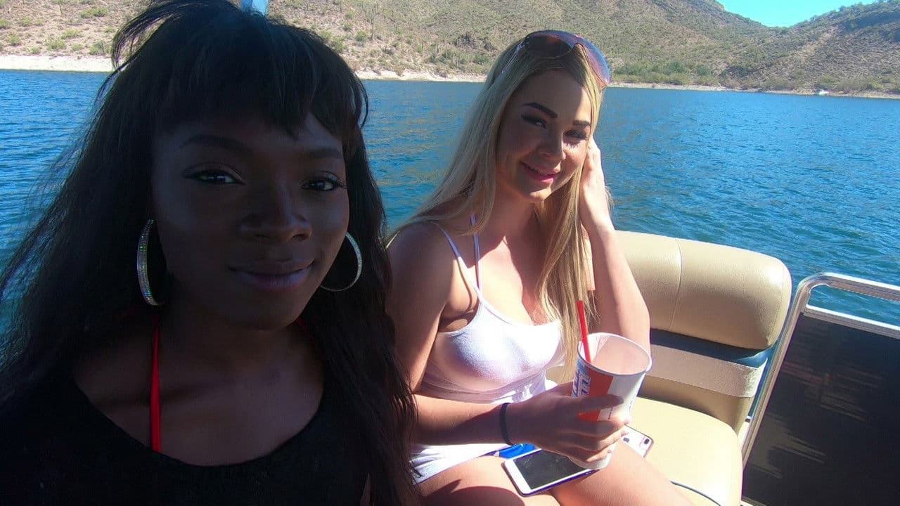 Alexis Texas Boats and Hoesの背景画像