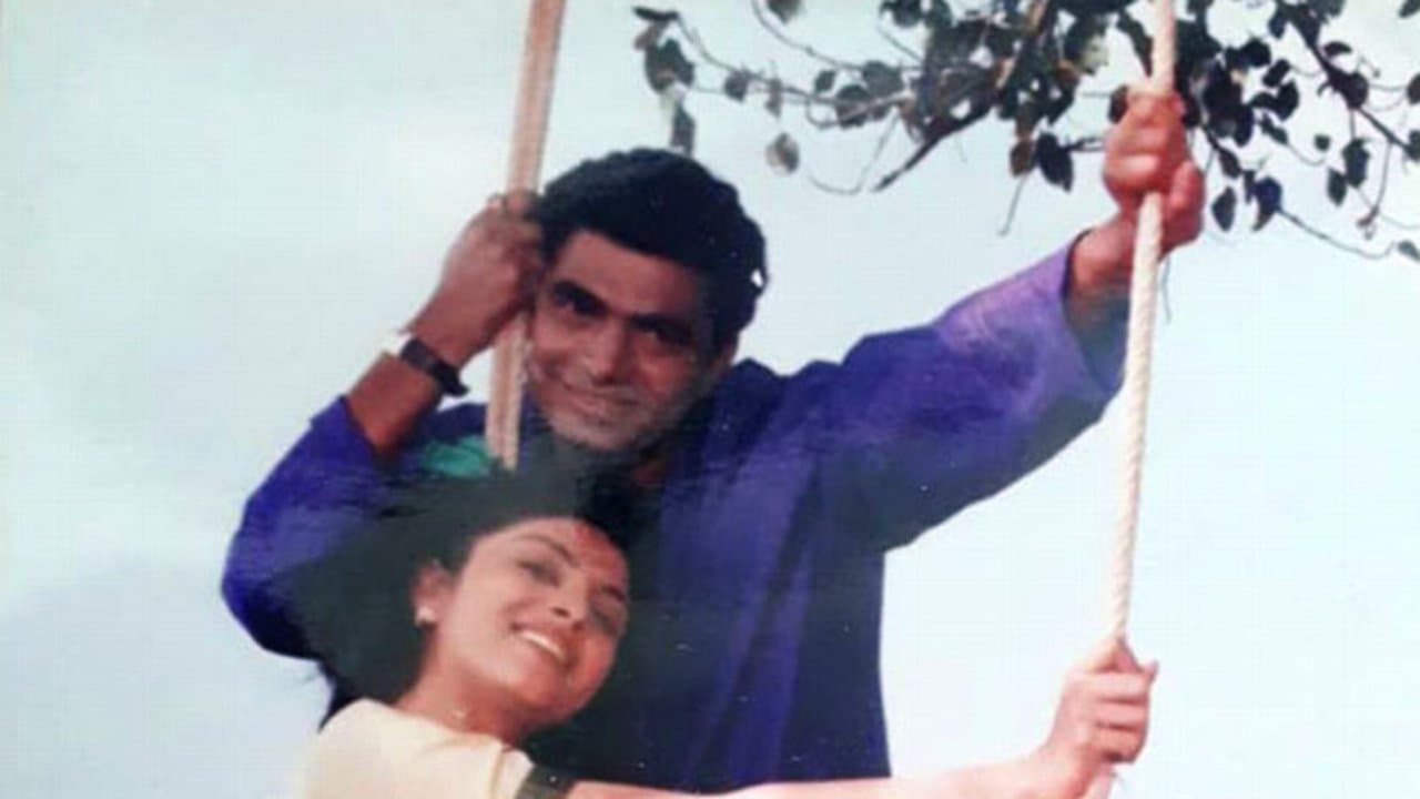 अबोलीの背景画像