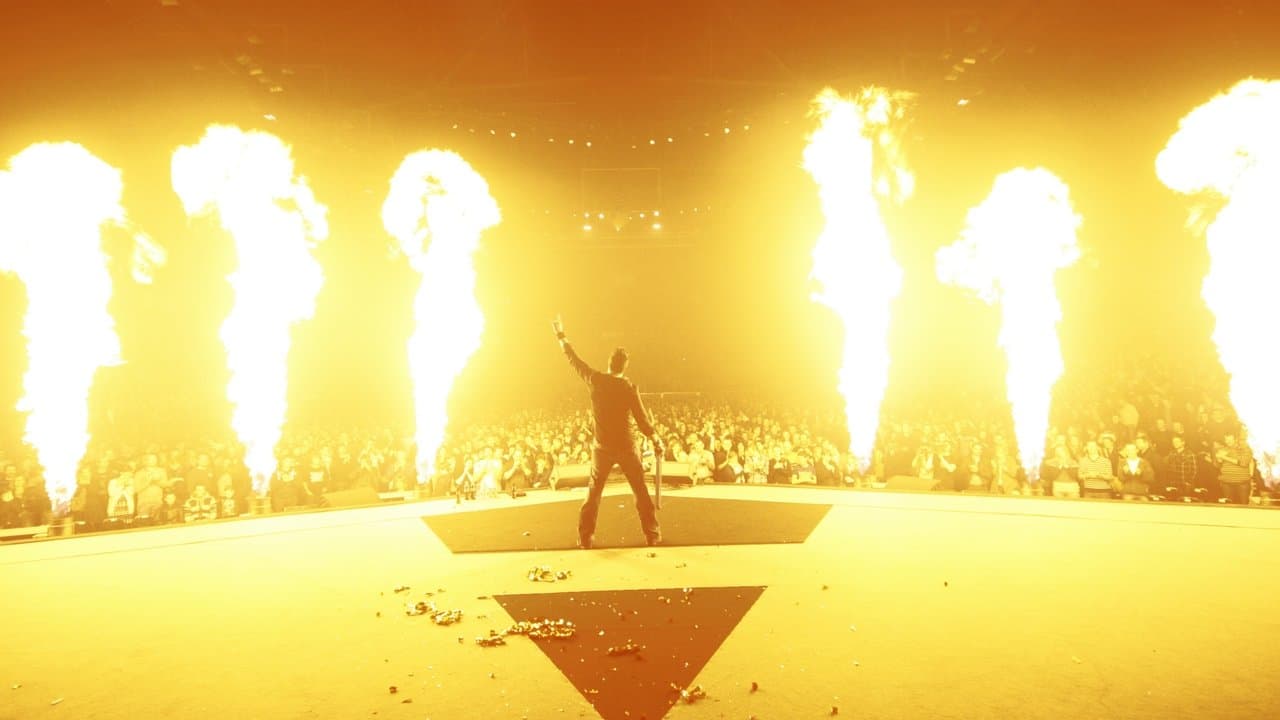 Alex Agnew: Larger than Lifeの背景画像