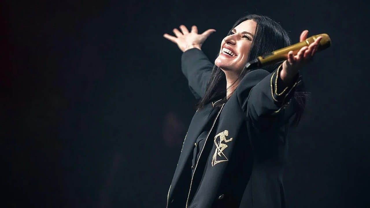 Laura Pausini - Laura 30の背景画像