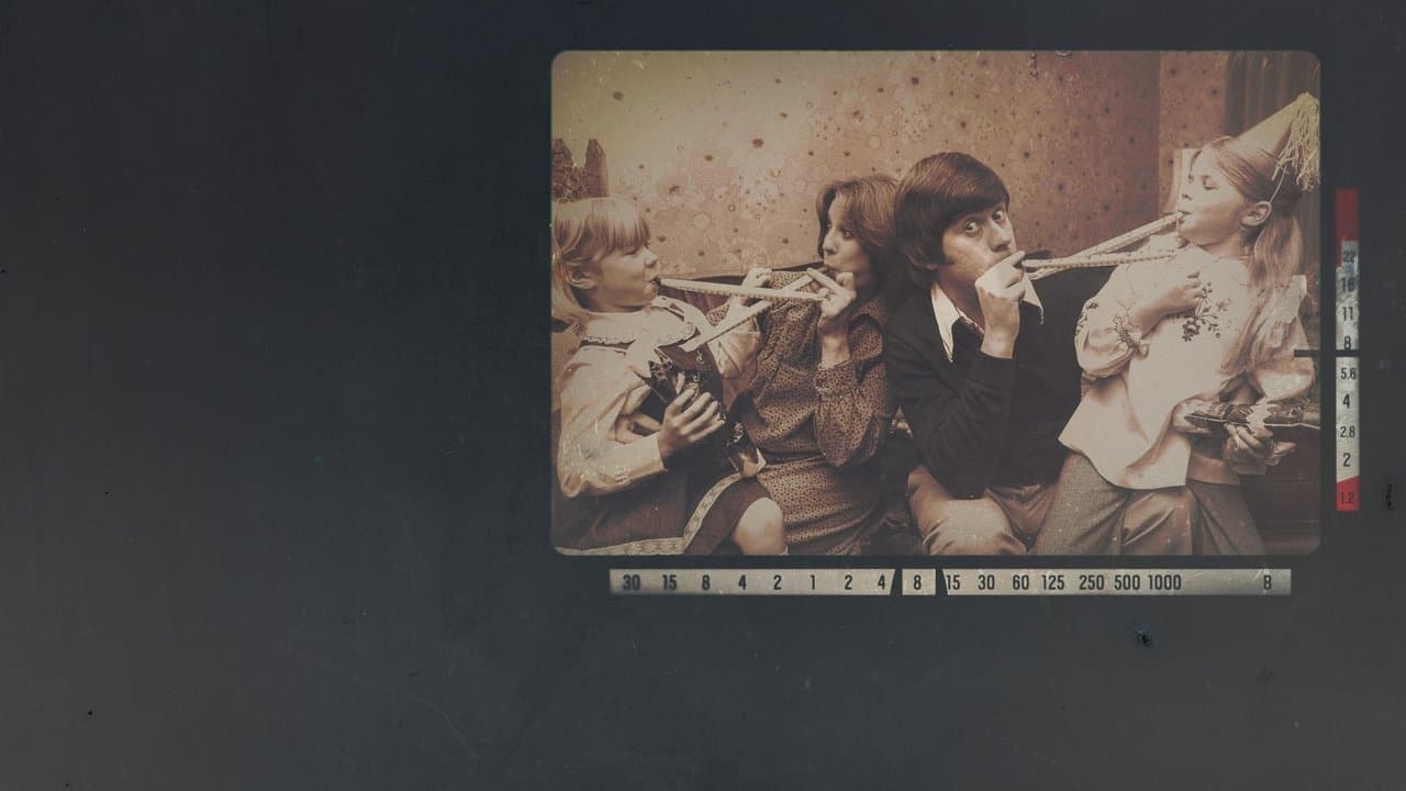 Mike Yarwood: Thank You For The Laughsの背景画像