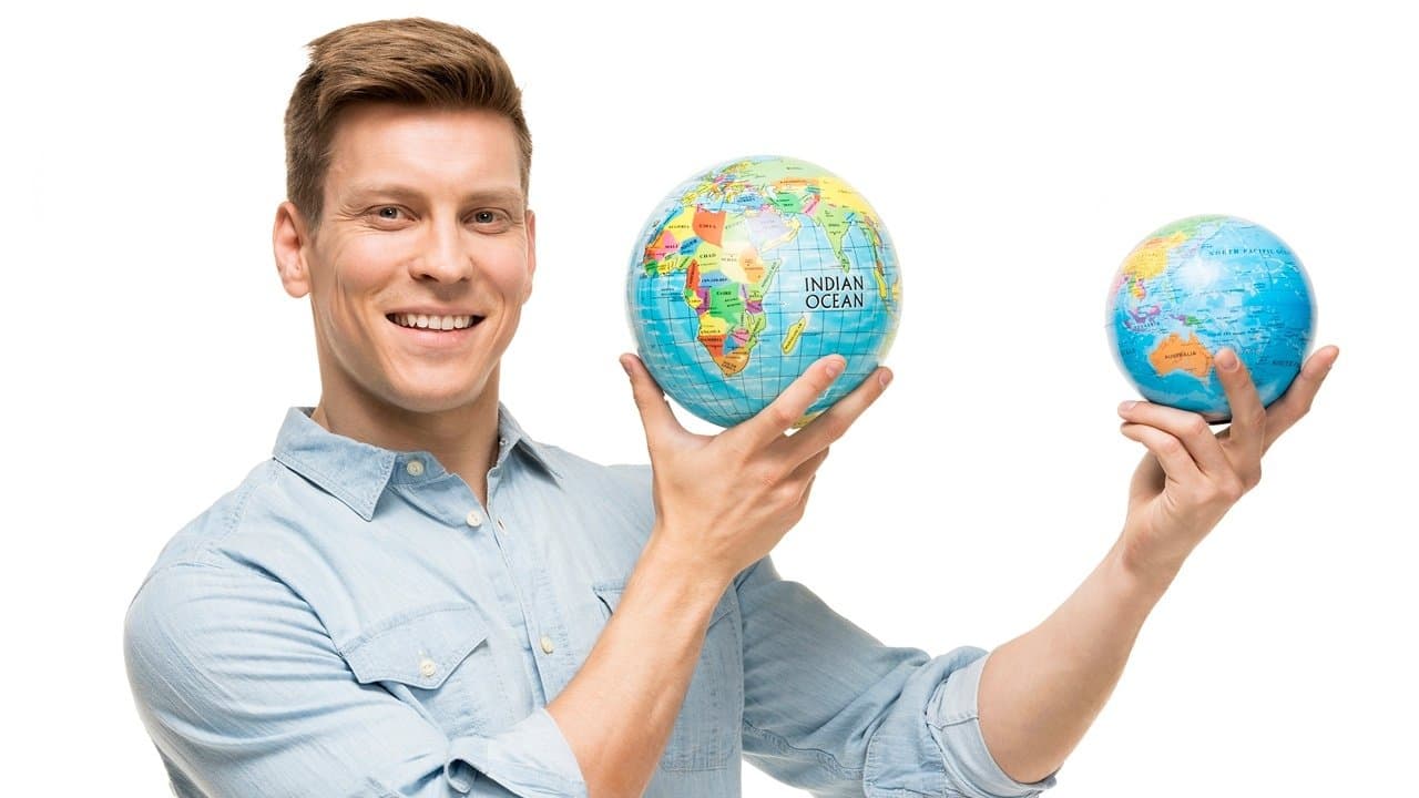 Antti Holma ja maastamuuttajatの背景画像