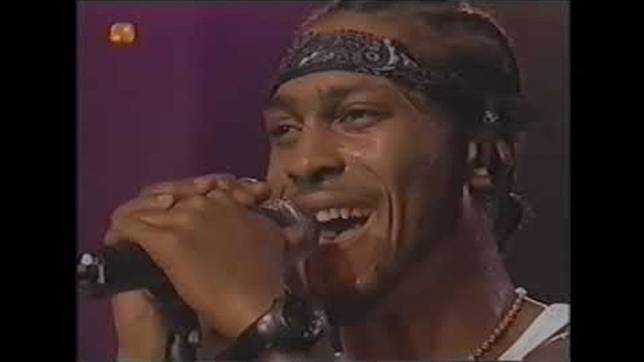D'Angelo: Montreux Jazz Festival 2000の背景画像