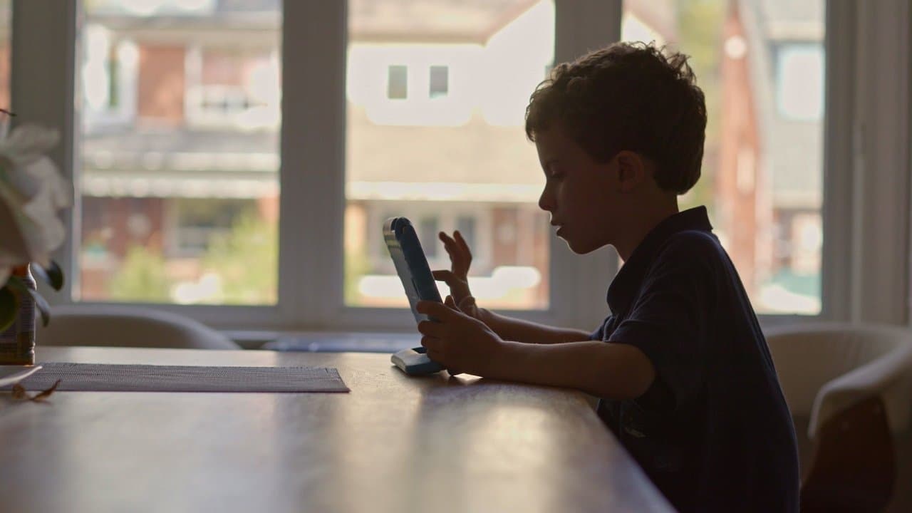 Screened Outの背景画像