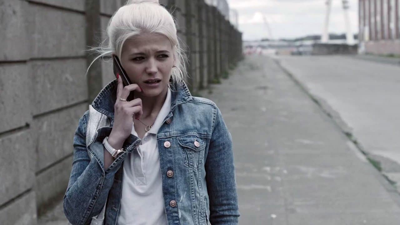 Two Gravesの背景画像