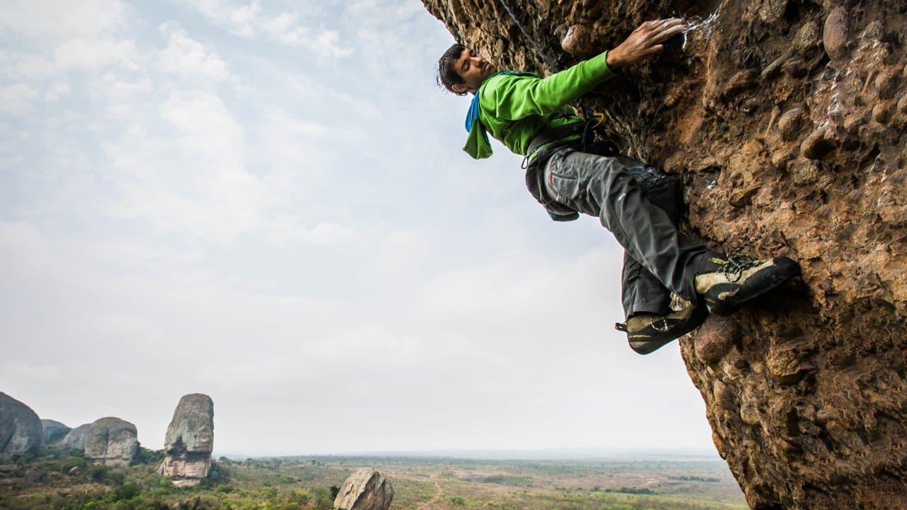 Crack Climbs and Land Mines, Alex Honnold in Angolaの背景画像