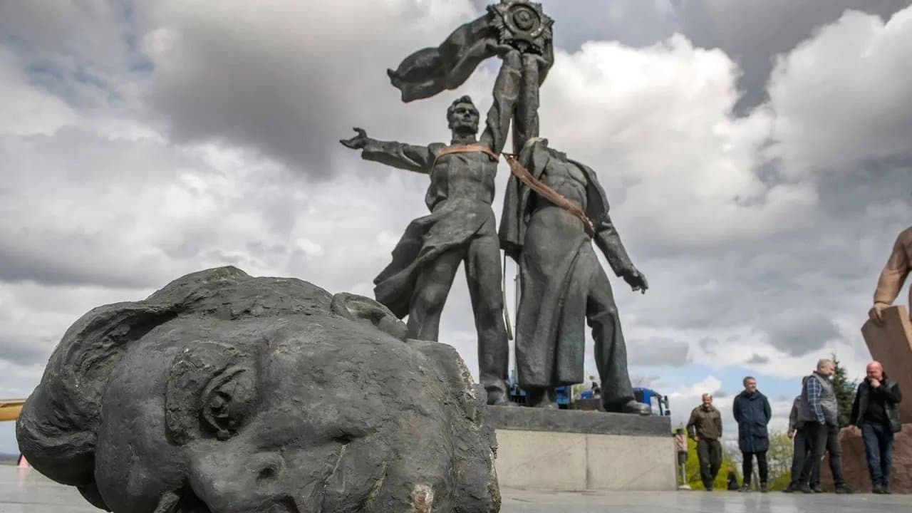Blackbox Ukraine: Kampf um die Geschichteの背景画像