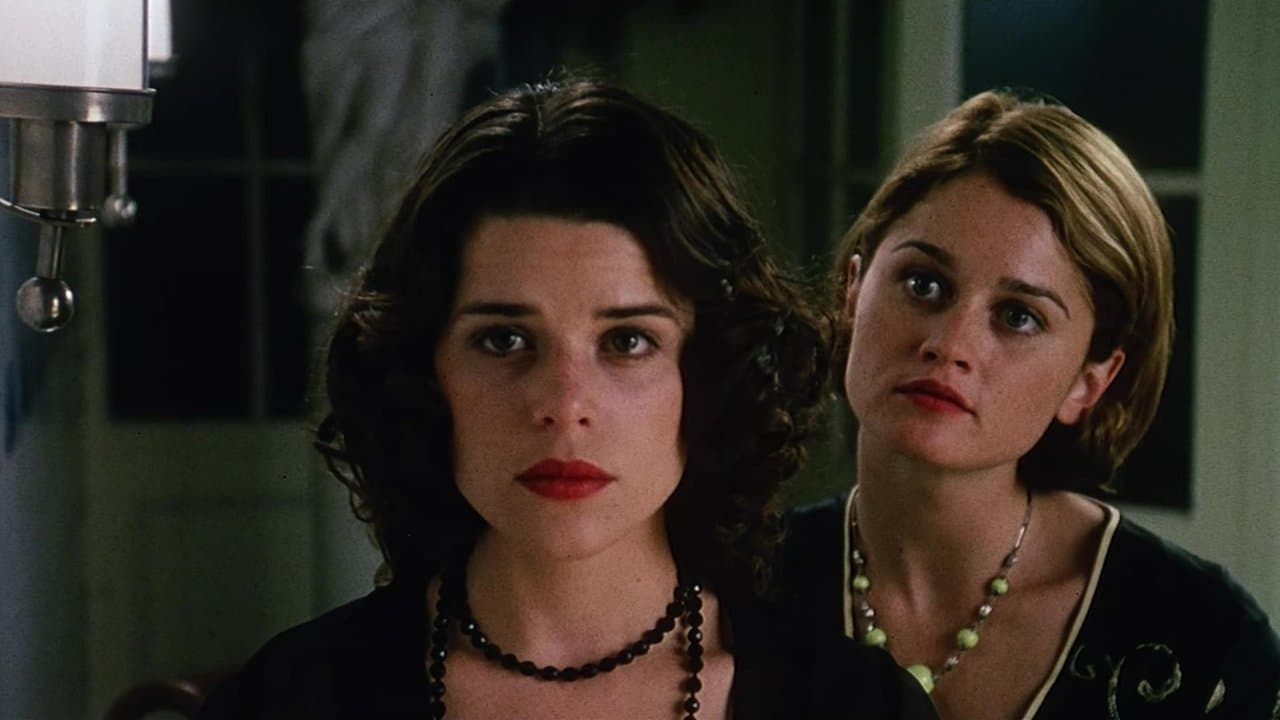 Intimate Affairsの背景画像