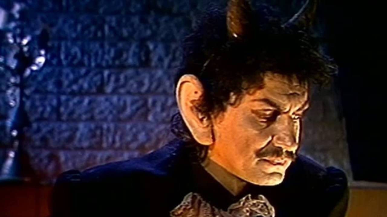 В лунном светеの背景画像