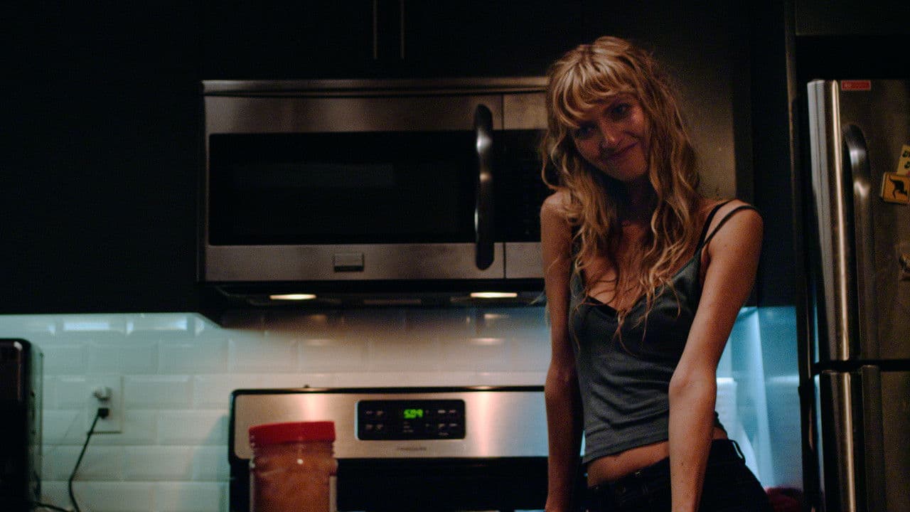 Chloe at Nightfallの背景画像