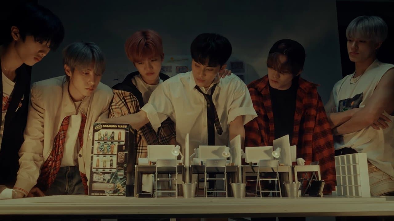 7DREAM Production: Stranger Sevenの背景画像