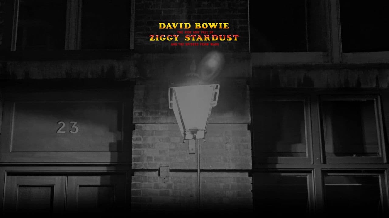 David Bowie: The Rise And Fall Of Ziggy Stardust And The Spiders From Mars (2024 Dolby Atmos Mix)の背景画像