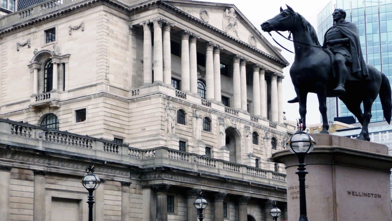 Inside the Bank of Englandの背景画像