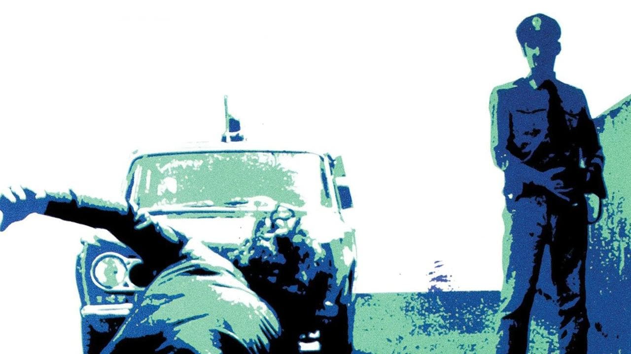 La polizia sta a guardareの背景画像
