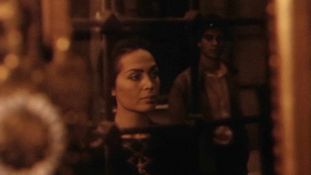 Hayallerim, Aşkım ve Senの背景画像
