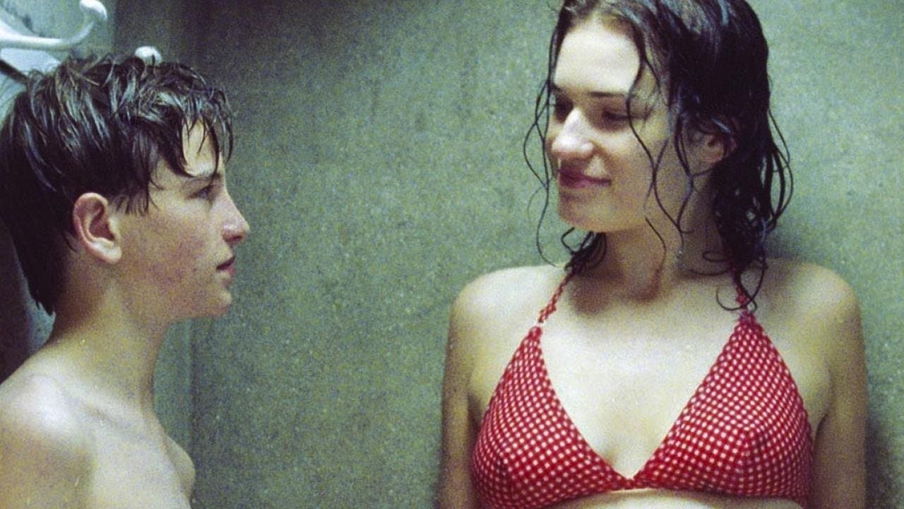 L'Enfant du paysの背景画像