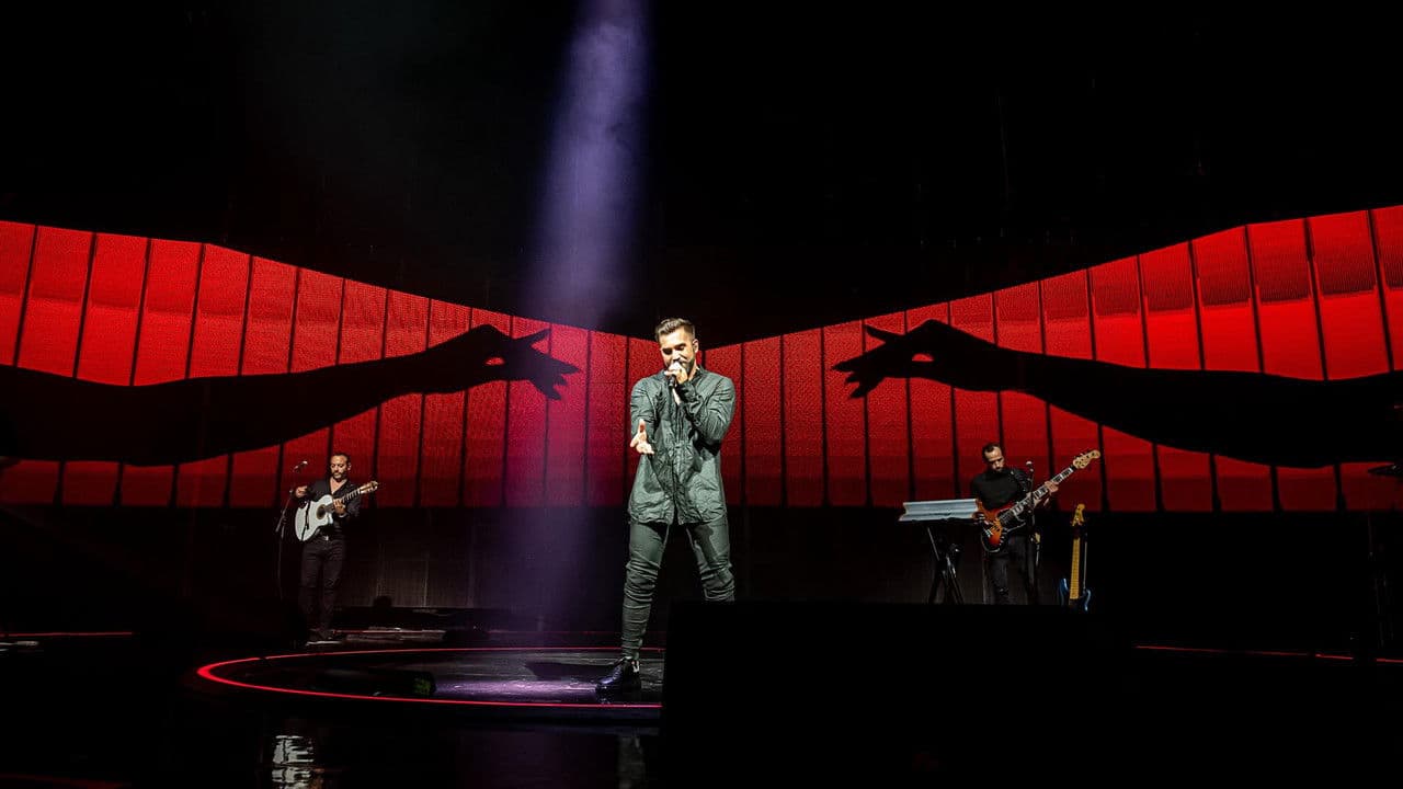 Kendji Girac au Dôme de Parisの背景画像