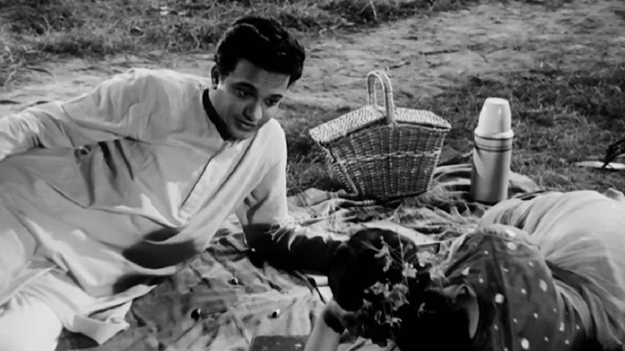 ইন্দ্রানীの背景画像