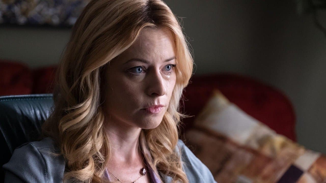 Abduction Runs in the Familyの背景画像