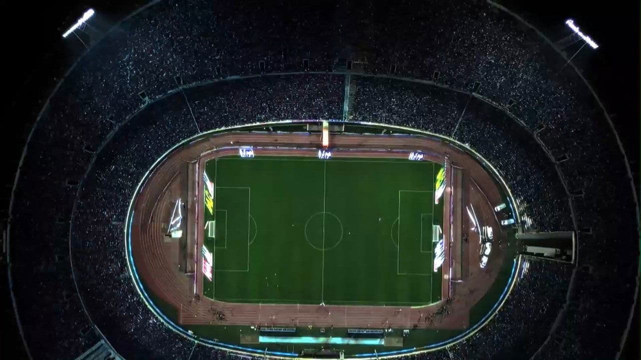 آبی به رنگ آسمانの背景画像