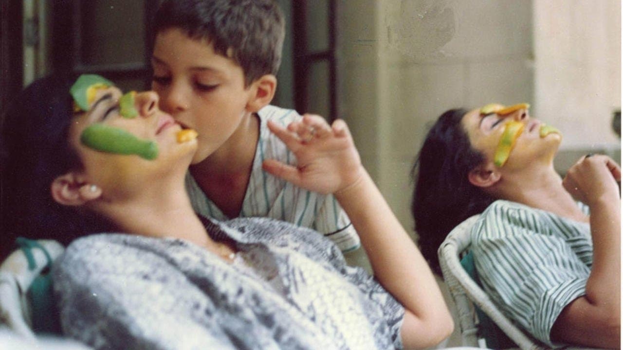 سرقات صيفيةの背景画像