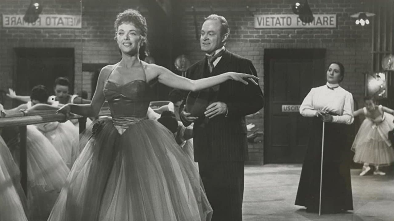 The Seven Little Foysの背景画像