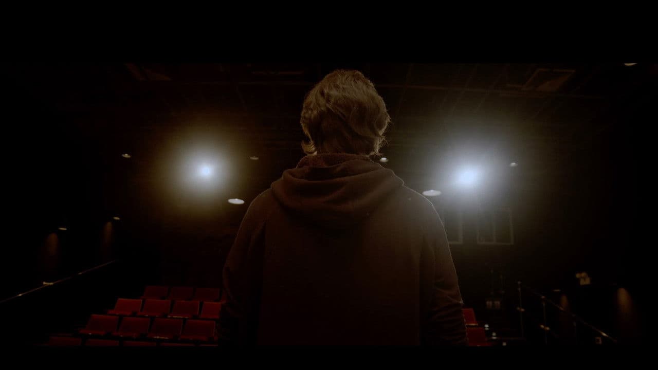 Curtainsの背景画像