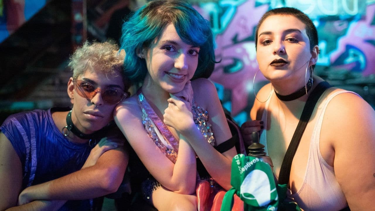 4 Feet Highの背景画像