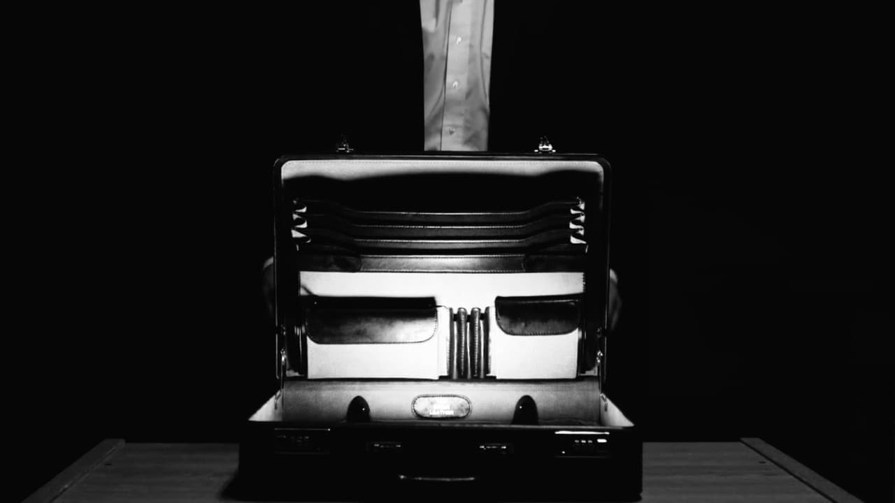 In the Shadowsの背景画像