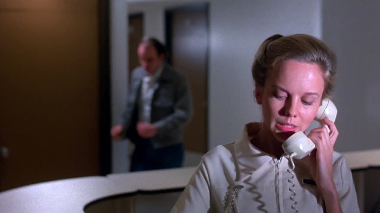 Visiting Hoursの背景画像