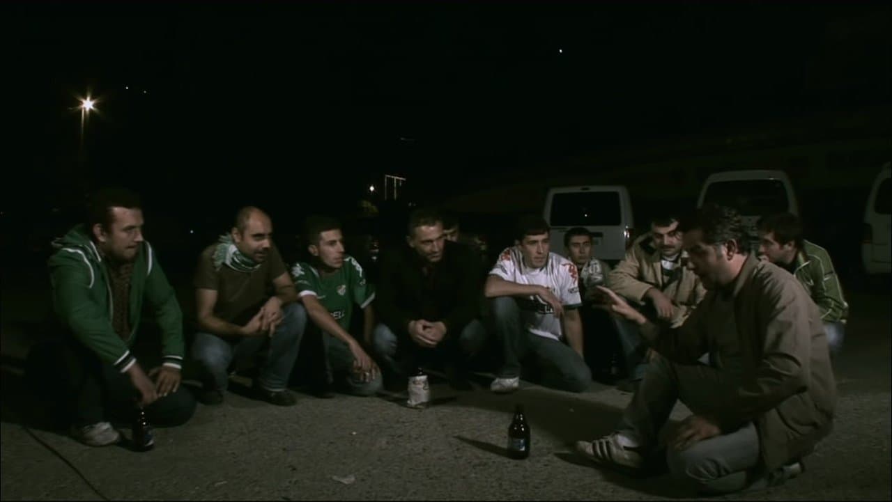 Adı Aşk Bu Eziyetinの背景画像