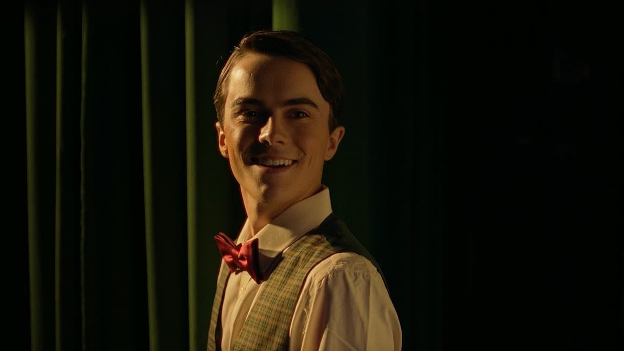 Opening Nightの背景画像