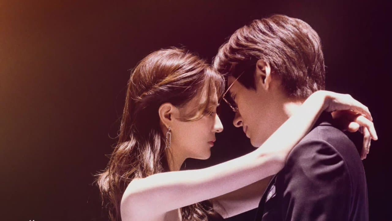 金牌客服董董恩の背景画像