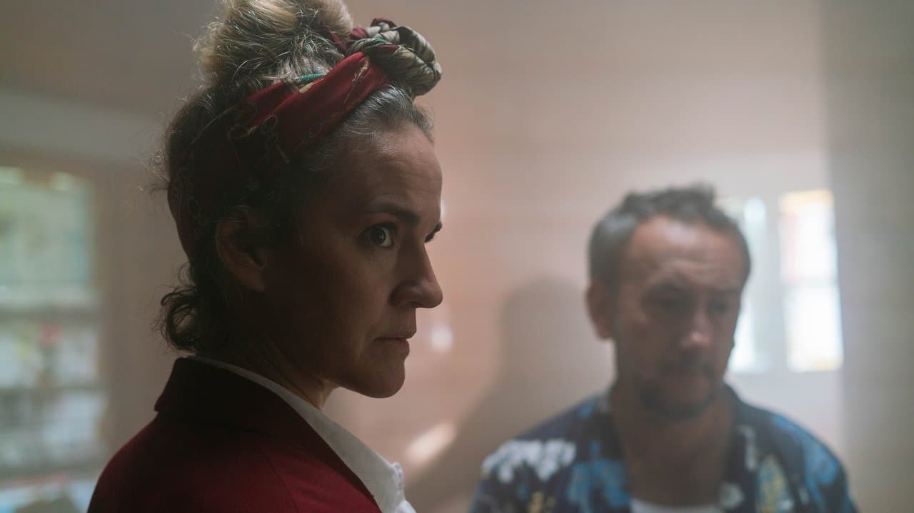 MIERDAの背景画像