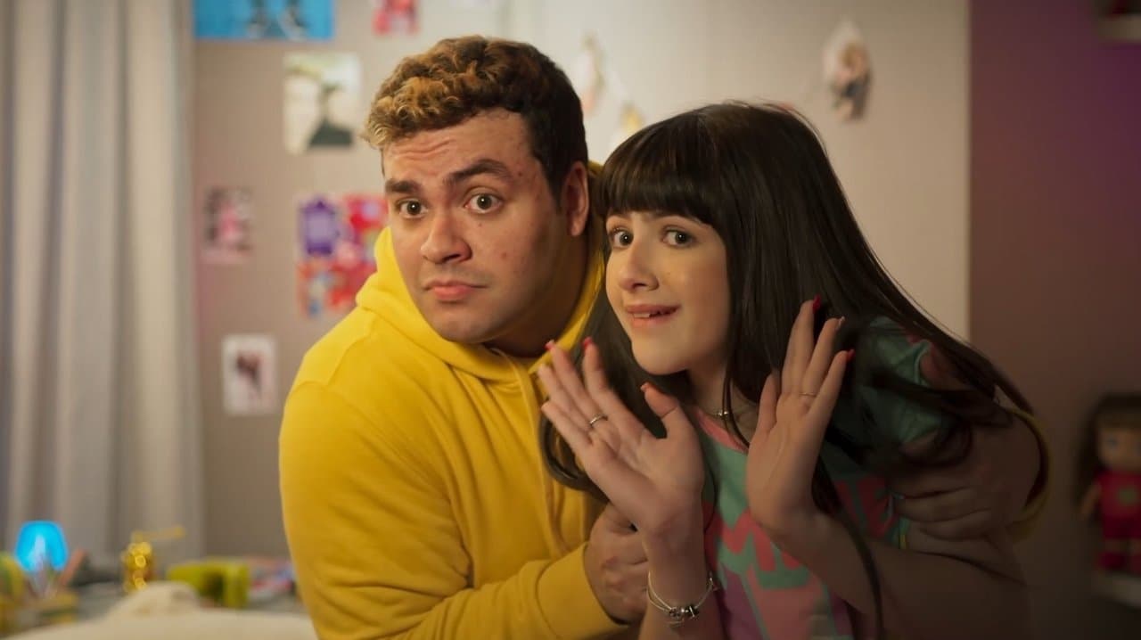 Luccas Neto em: O Hotel Mágico 2の背景画像