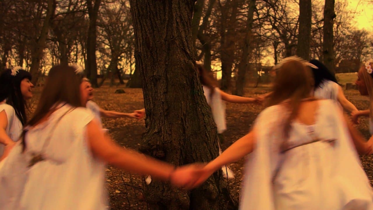 Where the Ravens Flyの背景画像