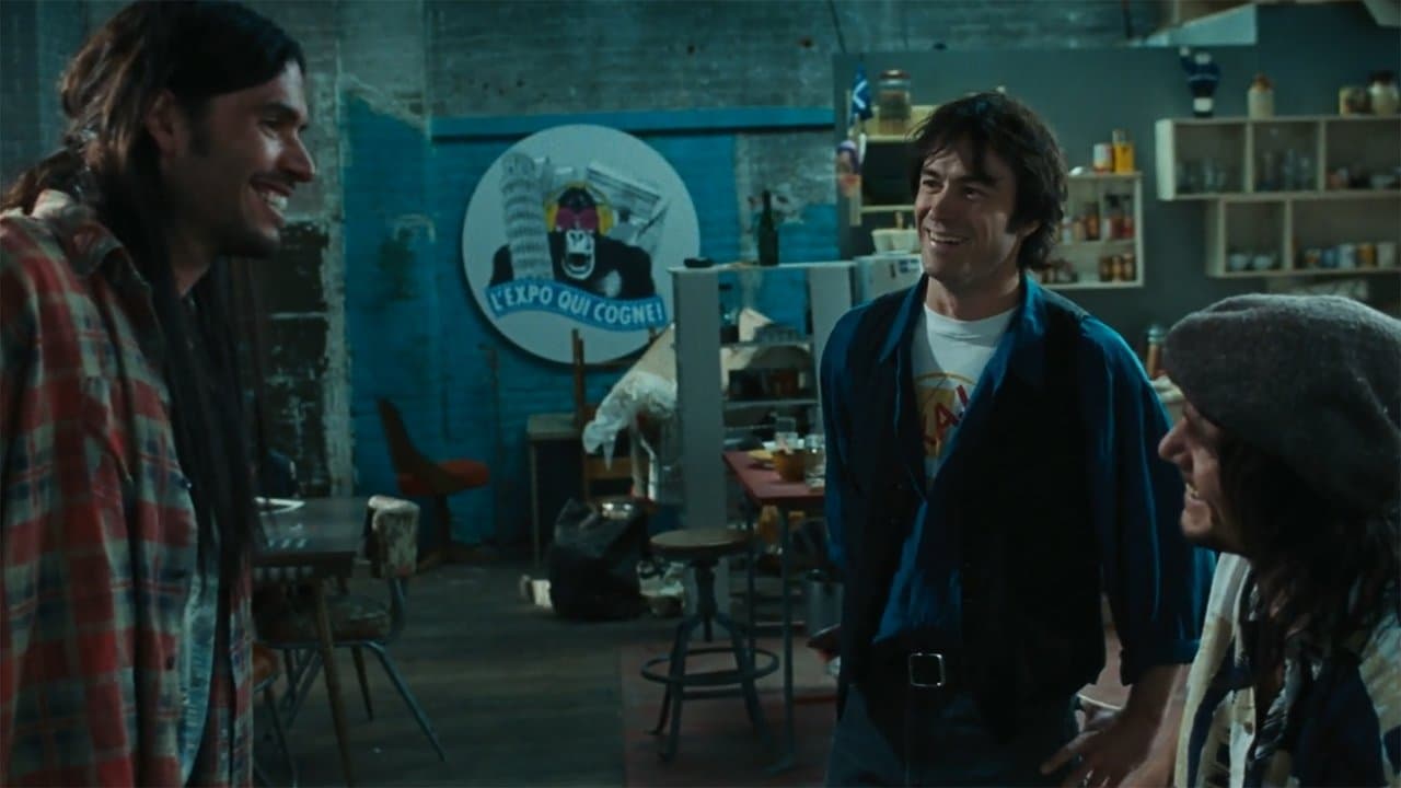 Dédé, à travers les brumesの背景画像