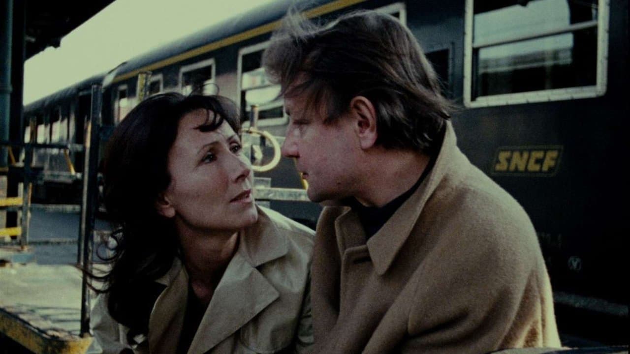 Quelque part, quelqu'unの背景画像