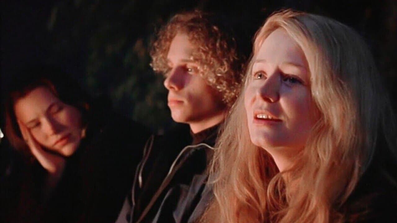 Julie Walking Homeの背景画像