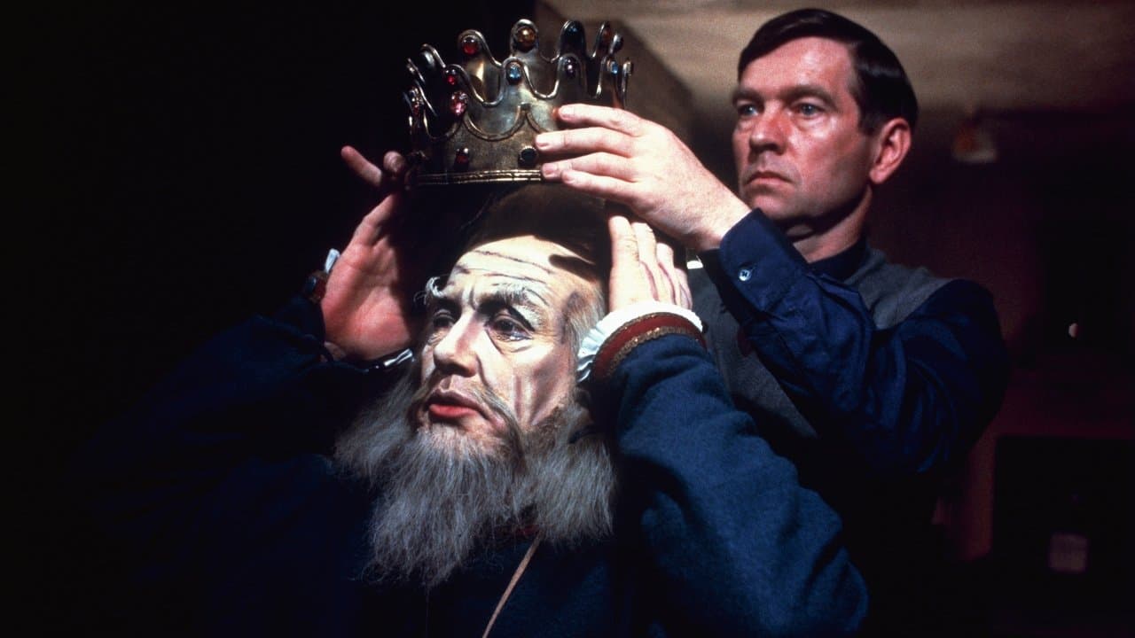 The Dresserの背景画像