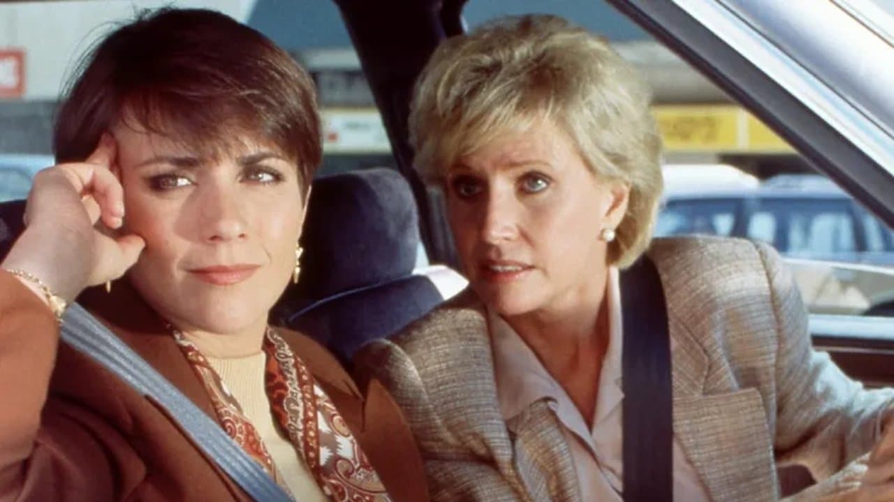 Woman on the Ledgeの背景画像