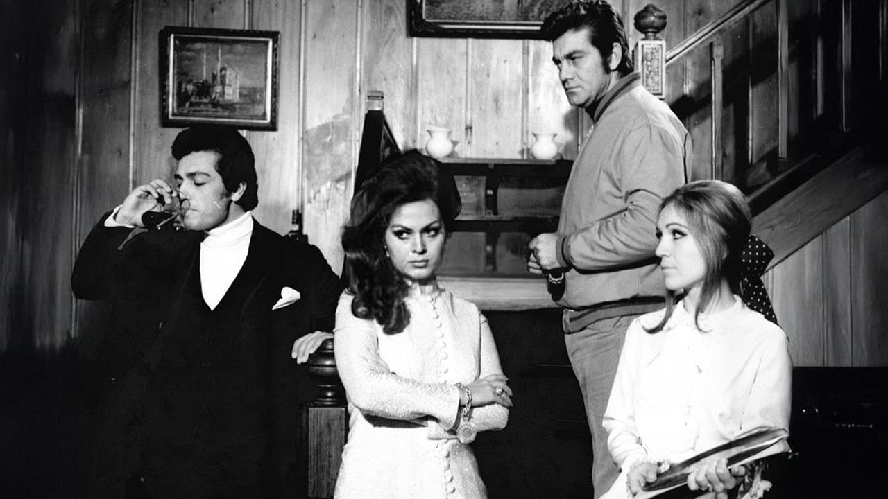 Aşk Eski Bir Yalanの背景画像