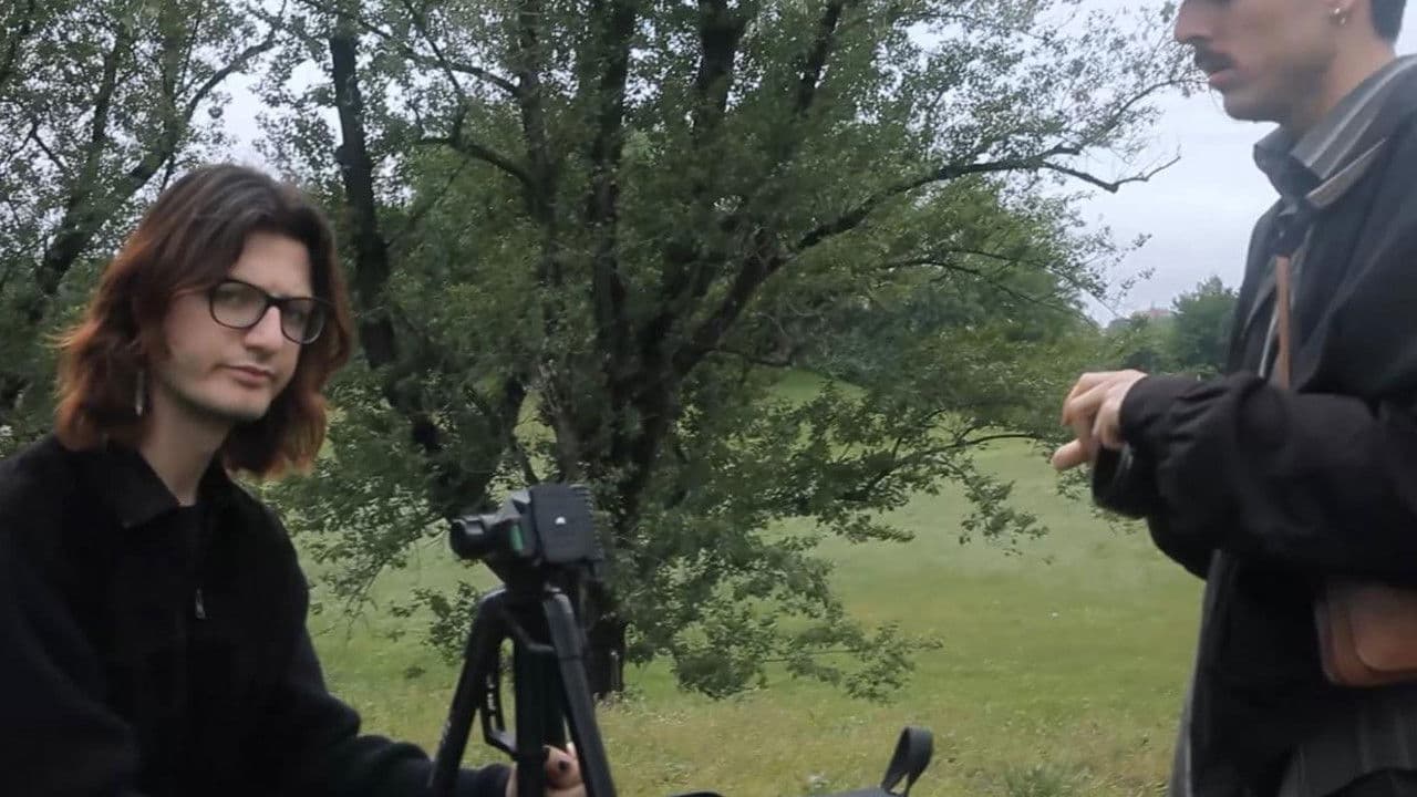 "Continua a girare"の背景画像