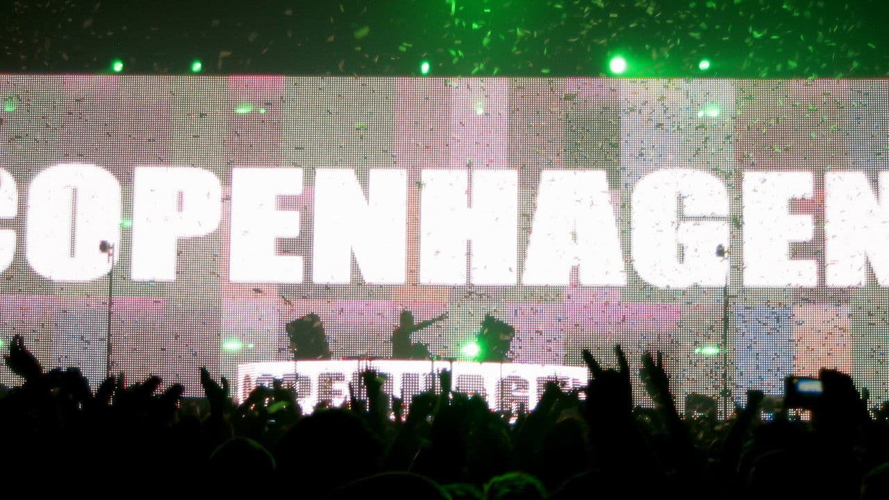 The Sound of Tiësto - Elements of Life World Tourの背景画像